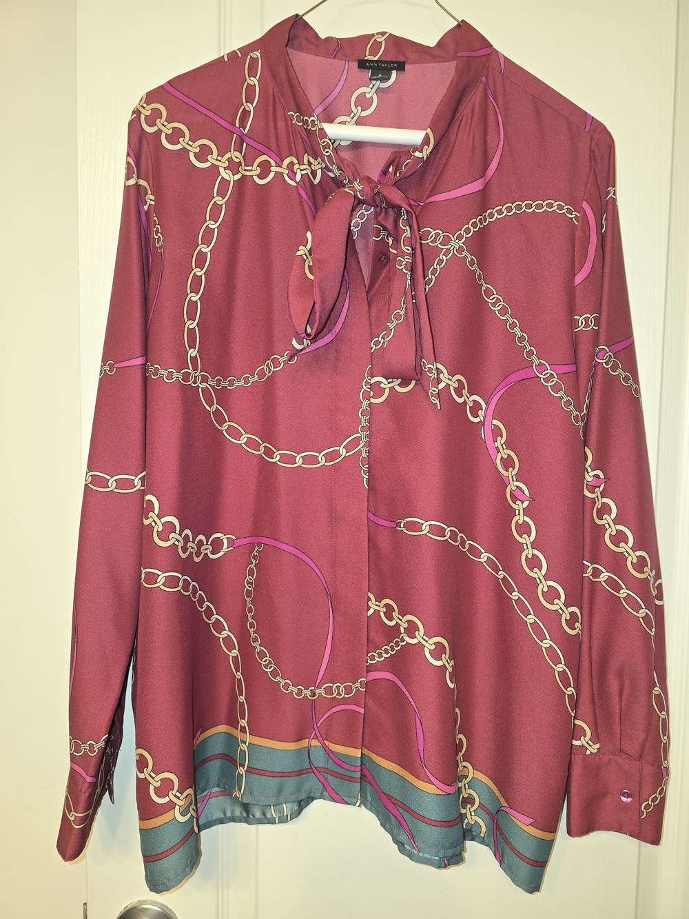 Ann Taylor Rose Pink Chain-Print Tie-Neck Blouse